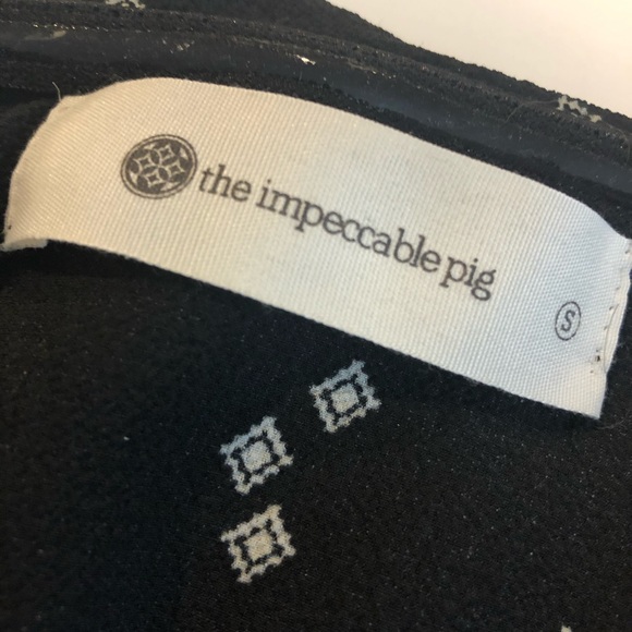 🍁3/$20🍁 The Impecable Pig Small Romper - Picture 8 of 9